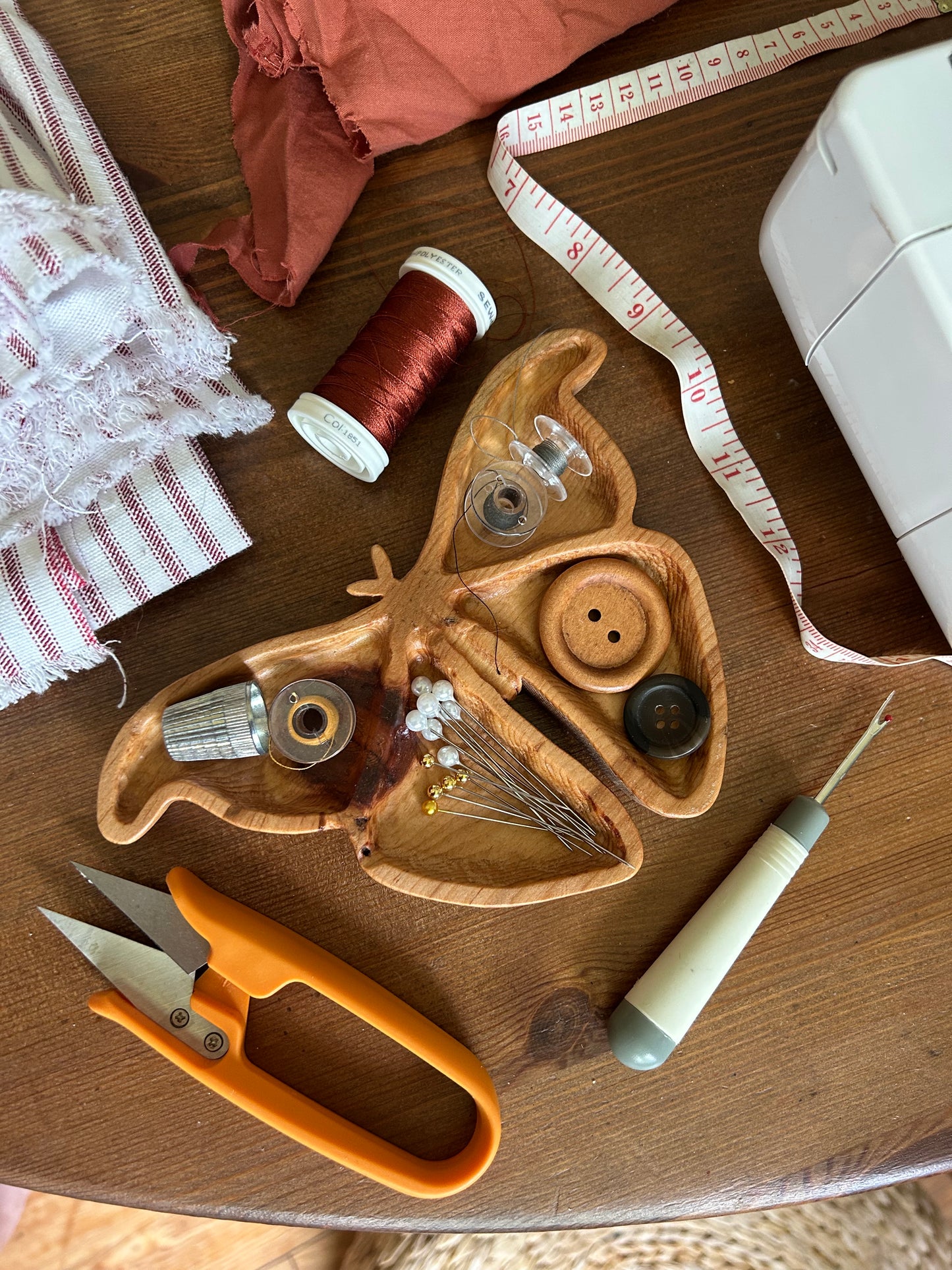 Atlas Moth Catchall Tray