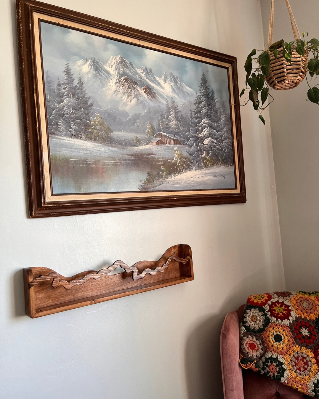 Front Facing Bookshelf with River Accent