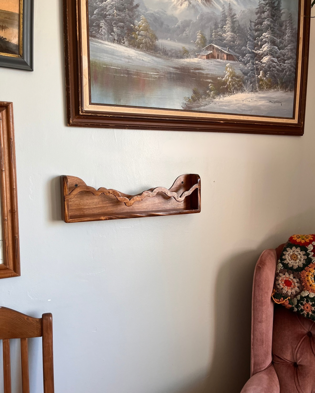 Front Facing Bookshelf with River Accent