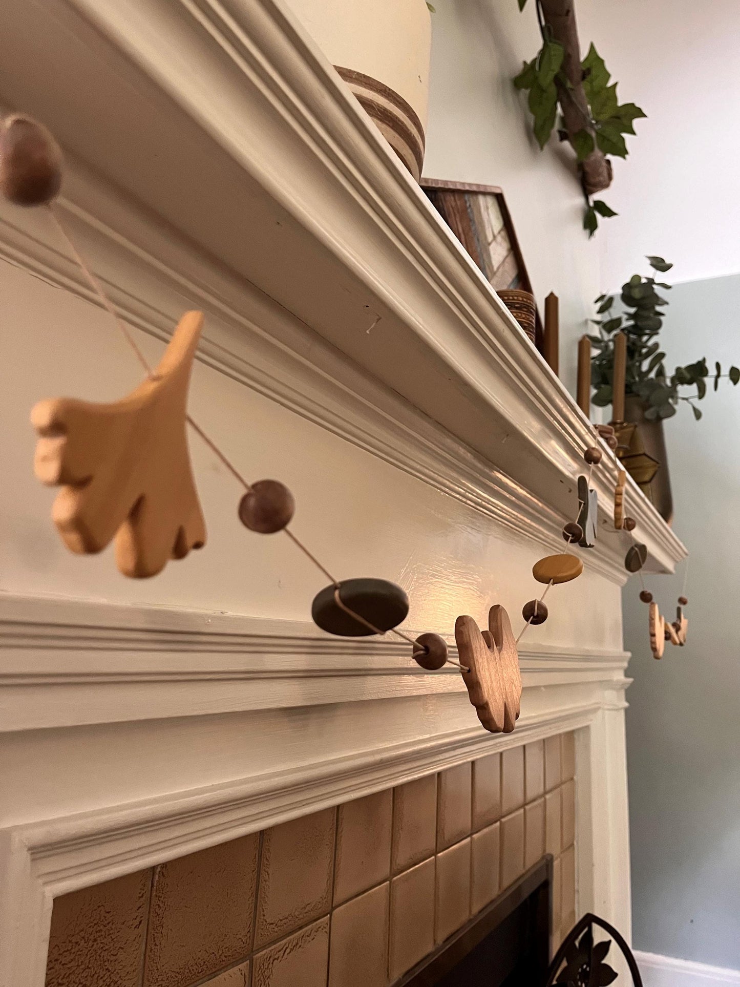 Ginkgo Wooden Leaf Garland